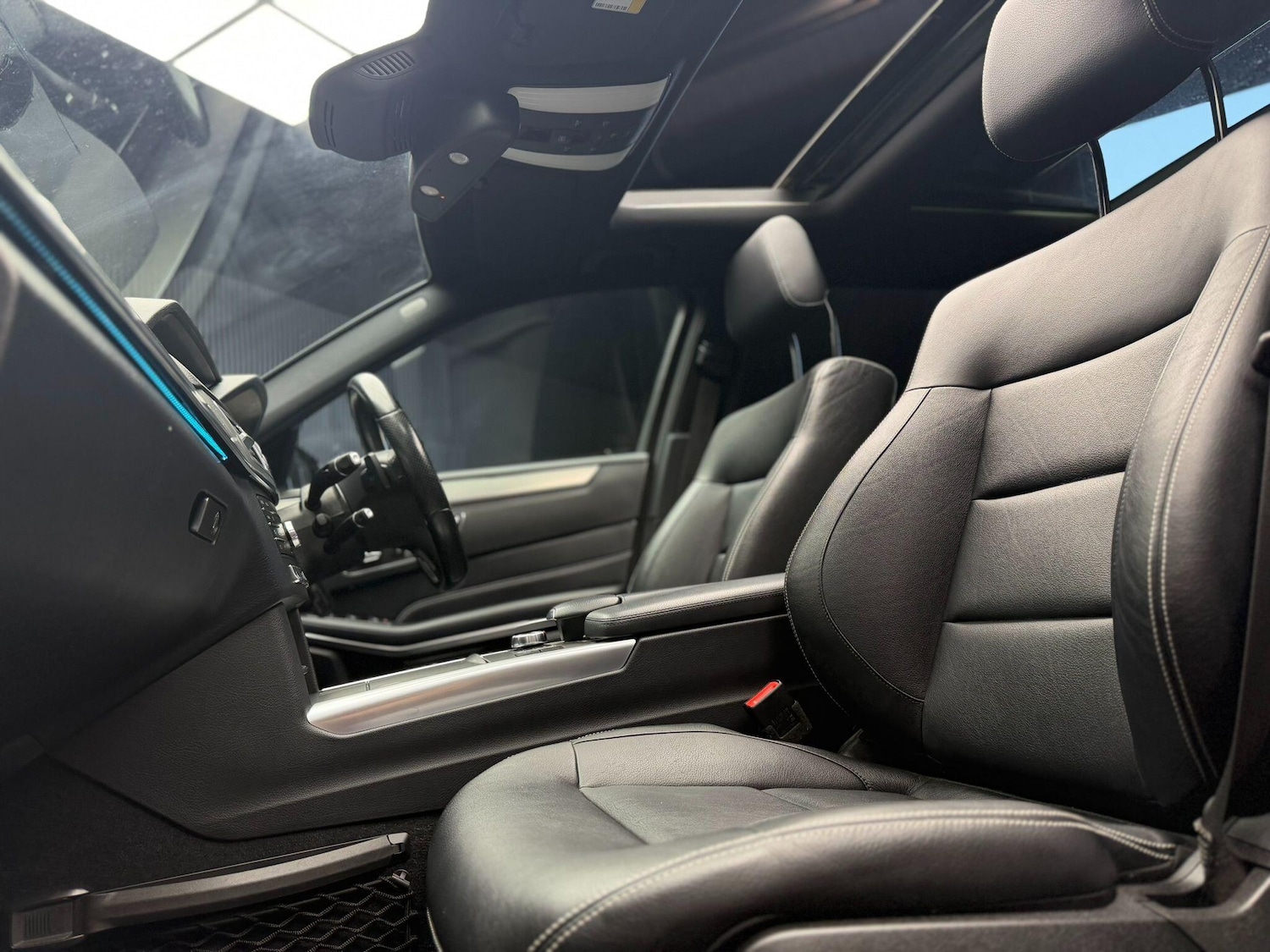 Used Mercedes-Benz E Class 2016 for sale - 78184358: Photo 65