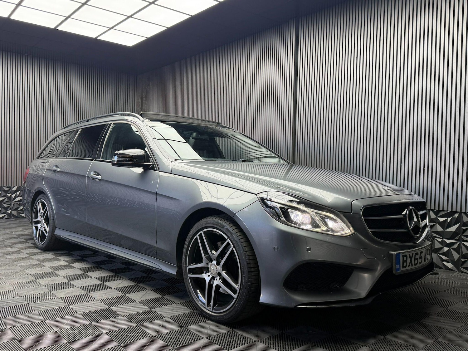 Used Mercedes-Benz E Class 2016 for sale - 78184358: Photo 8