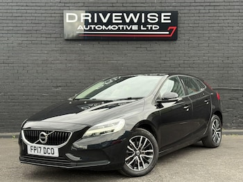 Used Volvo V40 2017 for sale - 75629445: Photo