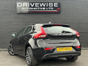 Used Volvo V40 2017 for sale - 75629445: Photo