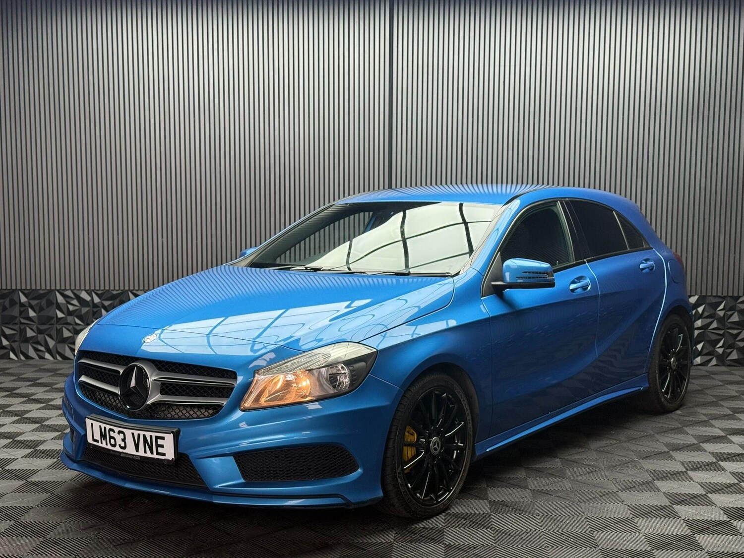 Used Mercedes-Benz A-Class 2013 for sale - 76592046: Photo 10