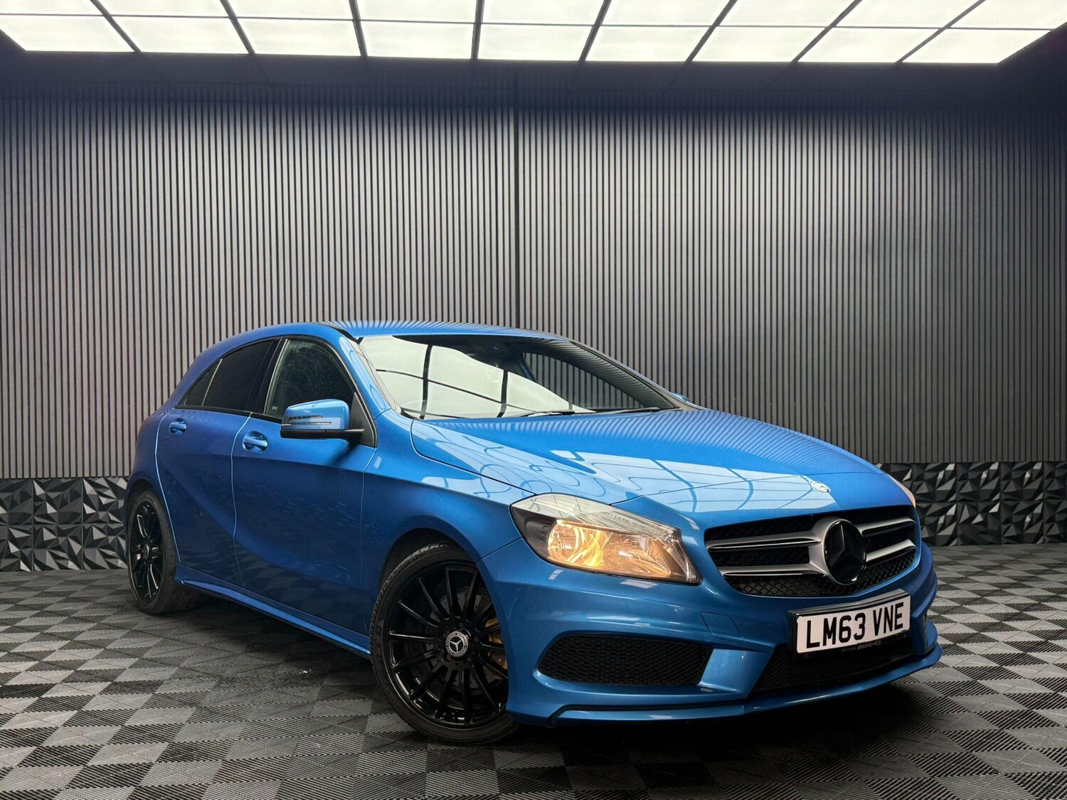 Used Mercedes-Benz A-Class 2013 for sale - 76592046: Photo 6