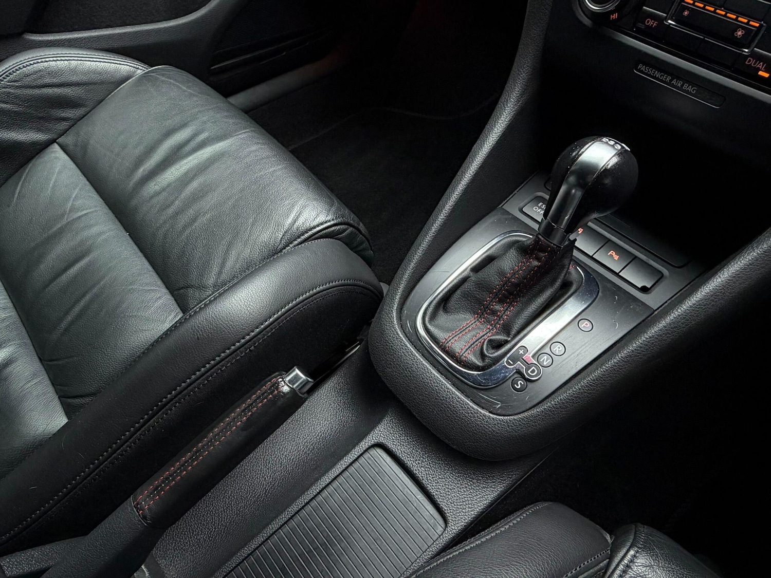 Used Volkswagen Golf 2009 for sale - 77053958: Photo 20