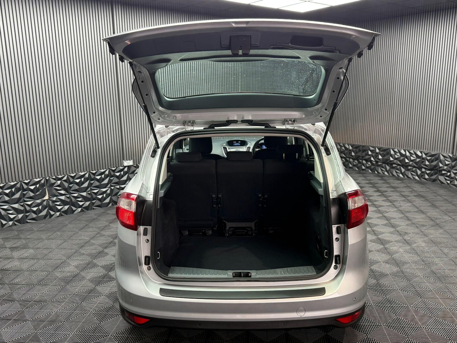 Used Ford C-Max 2014 for sale - 76377589: Photo 48