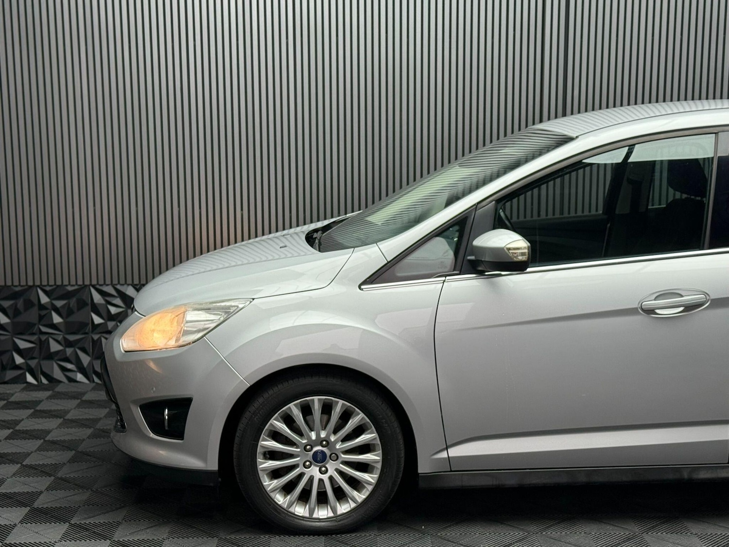 Used Ford C-Max 2014 for sale - 76377589: Photo 52