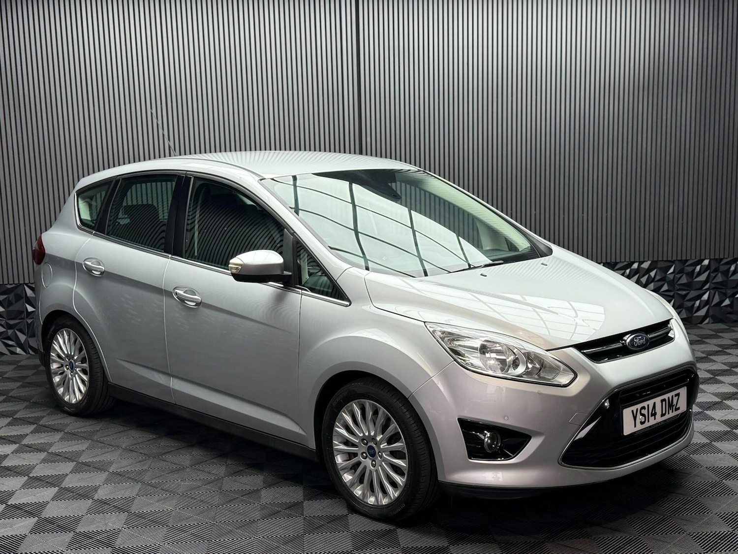 Used Ford C-Max 2014 for sale - 76377589: Photo 8