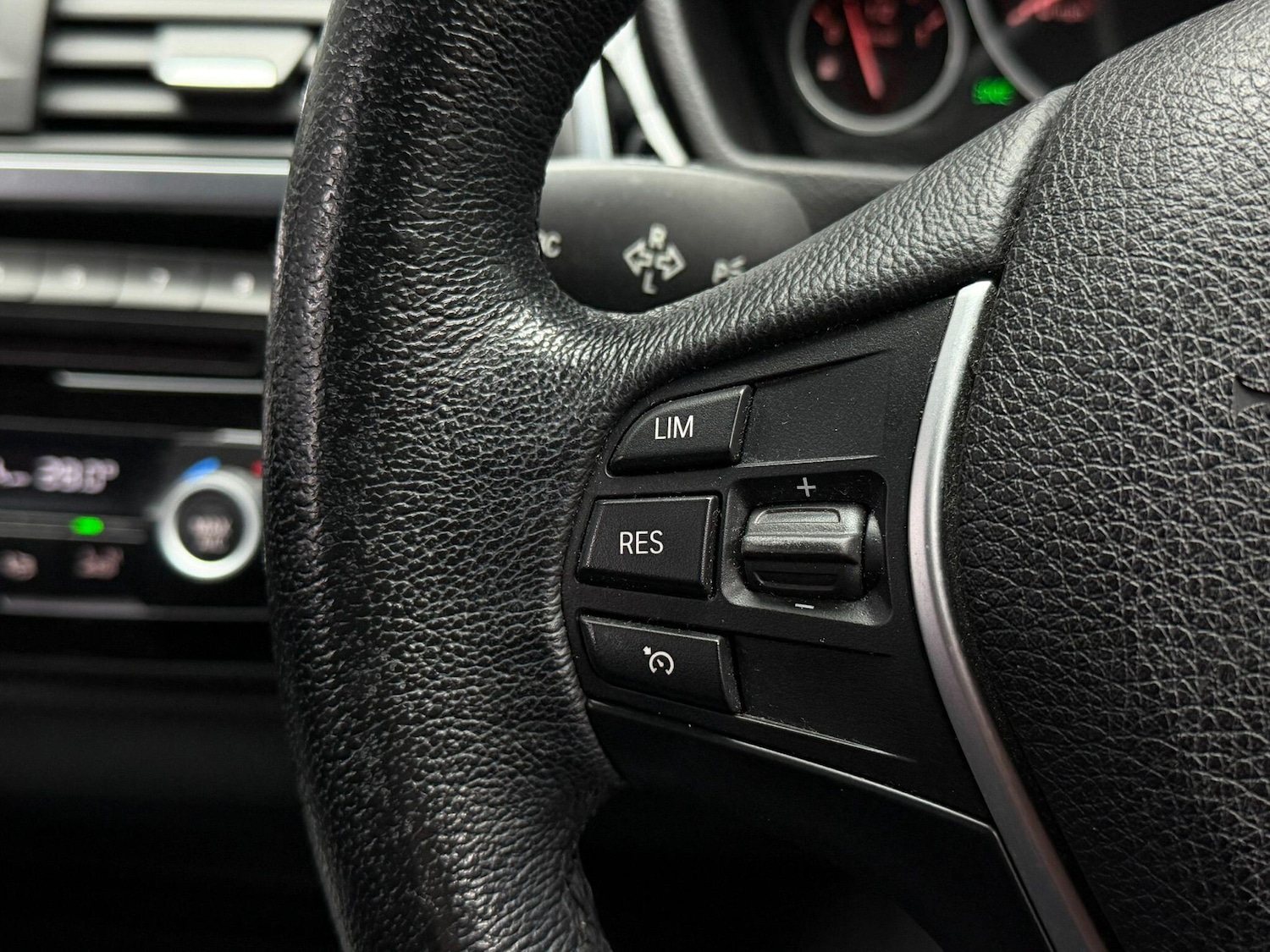 Used BMW 3 Series 2017 for sale - 77376681: Photo 26