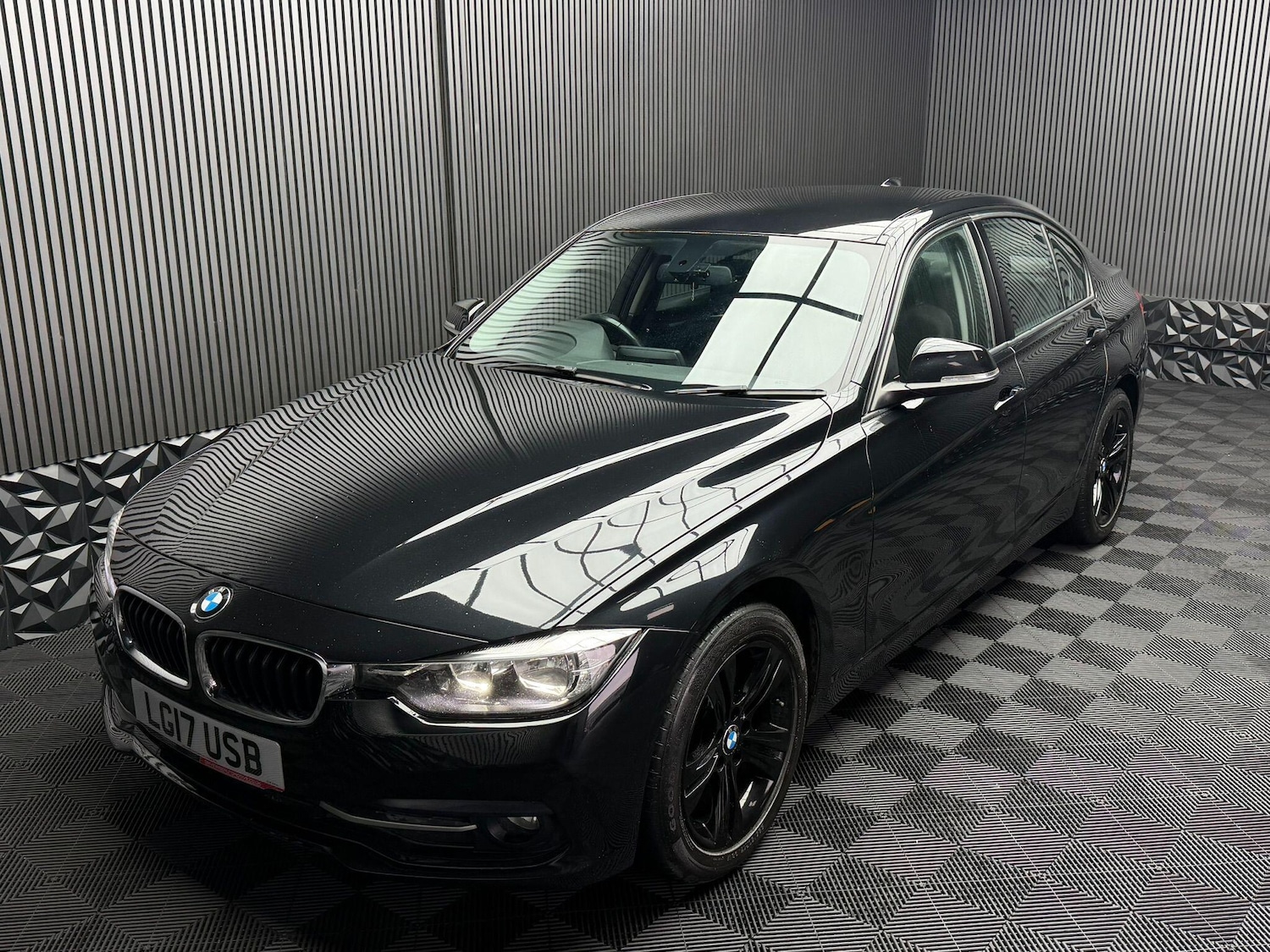 Used BMW 3 Series 2017 for sale - 77376681: Photo 4