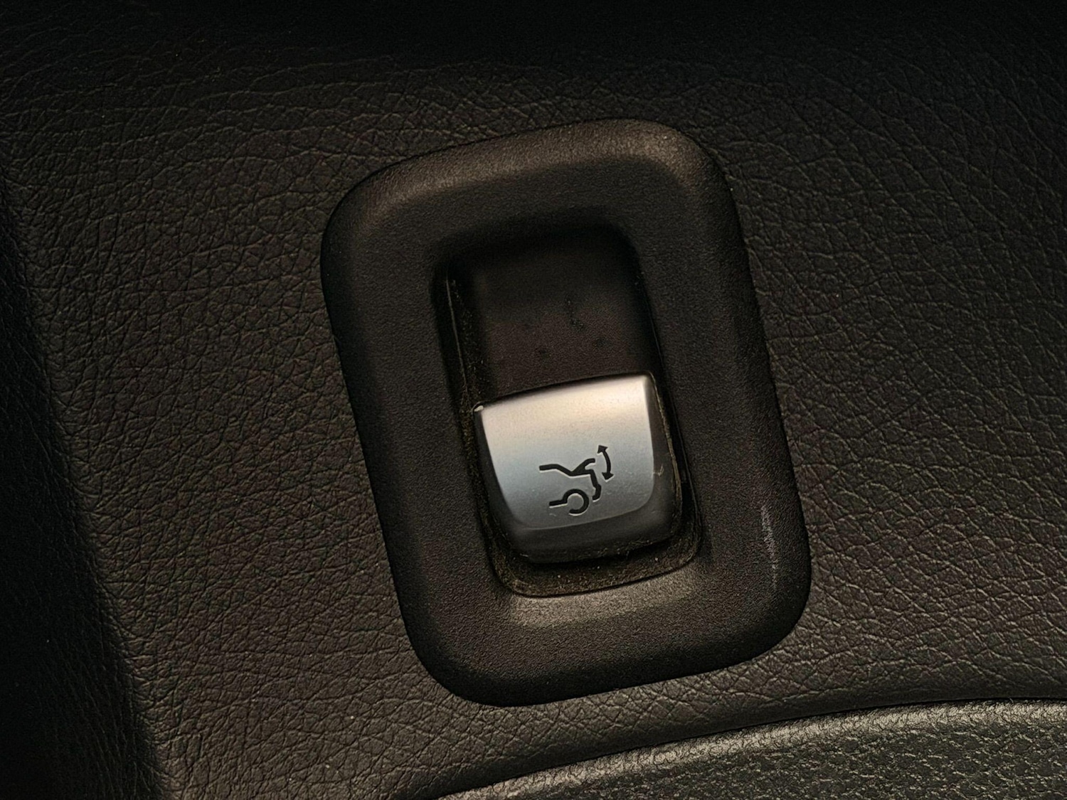 Used Mercedes-Benz C Class 2015 for sale - 77376672: Photo 21