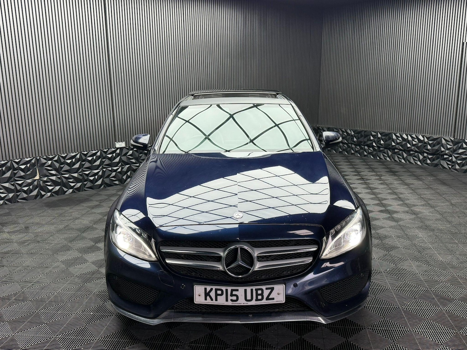 Used Mercedes-Benz C Class 2015 for sale - 77376672: Photo 3