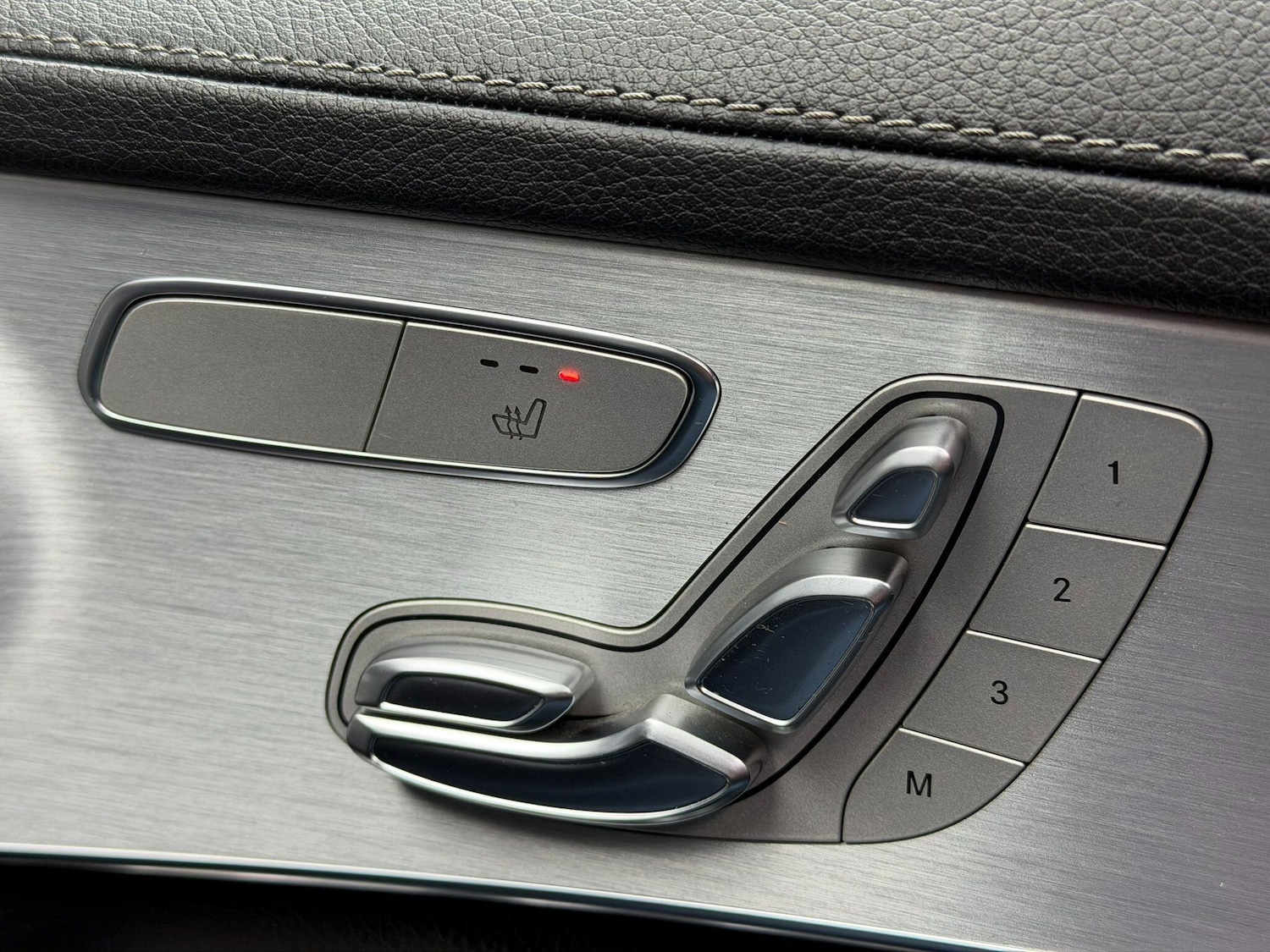 Used Mercedes-Benz C Class 2015 for sale - 77376672: Photo 30