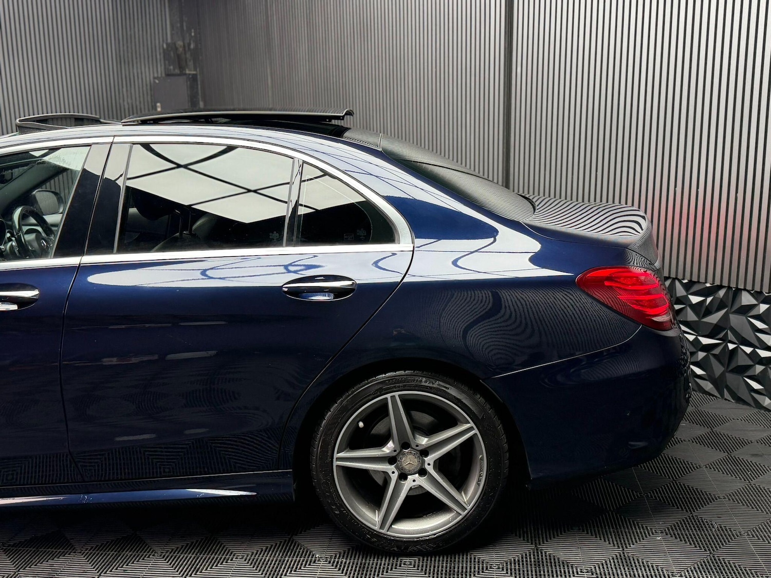 Used Mercedes-Benz C Class 2015 for sale - 77376672: Photo 35