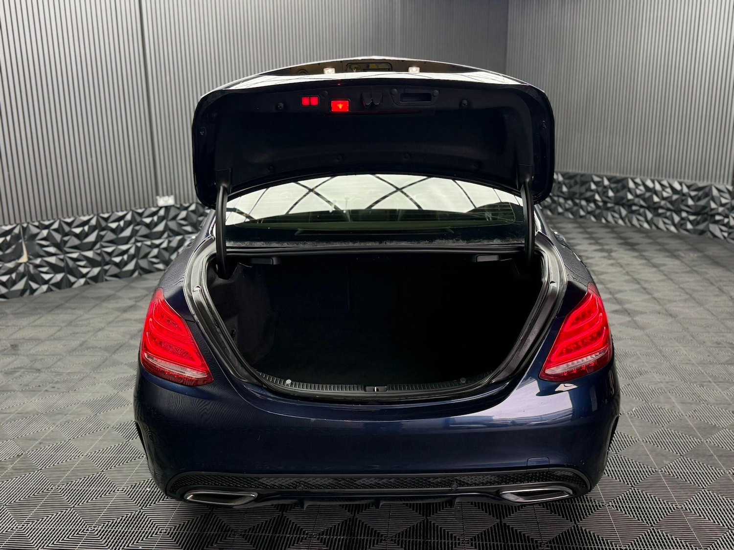 Used Mercedes-Benz C Class 2015 for sale - 77376672: Photo 53