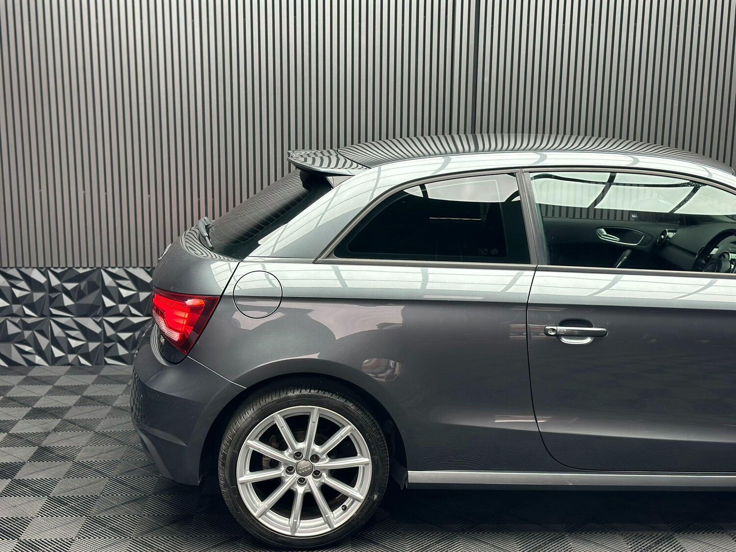 Used Audi A1 2015 for sale - 76317864: Photo 16