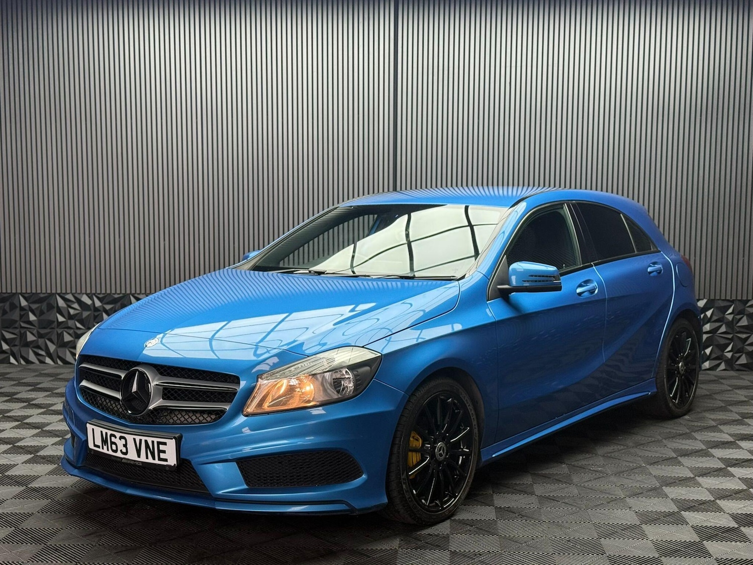 Used Mercedes-Benz A-Class 2013 for sale - 76989928: Photo 10