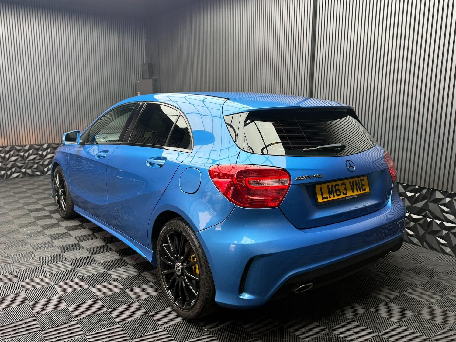 Used Mercedes-Benz A-Class 2013 for sale - 76989928: Photo 12