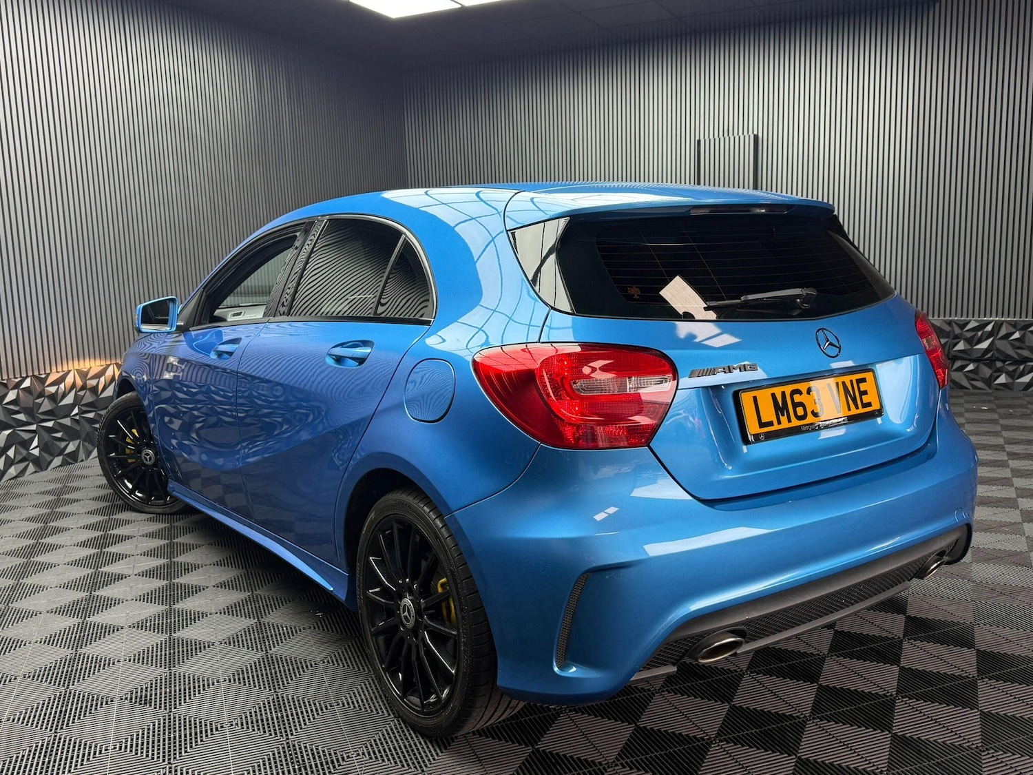 Used Mercedes-Benz A-Class 2013 for sale - 76989928: Photo 14