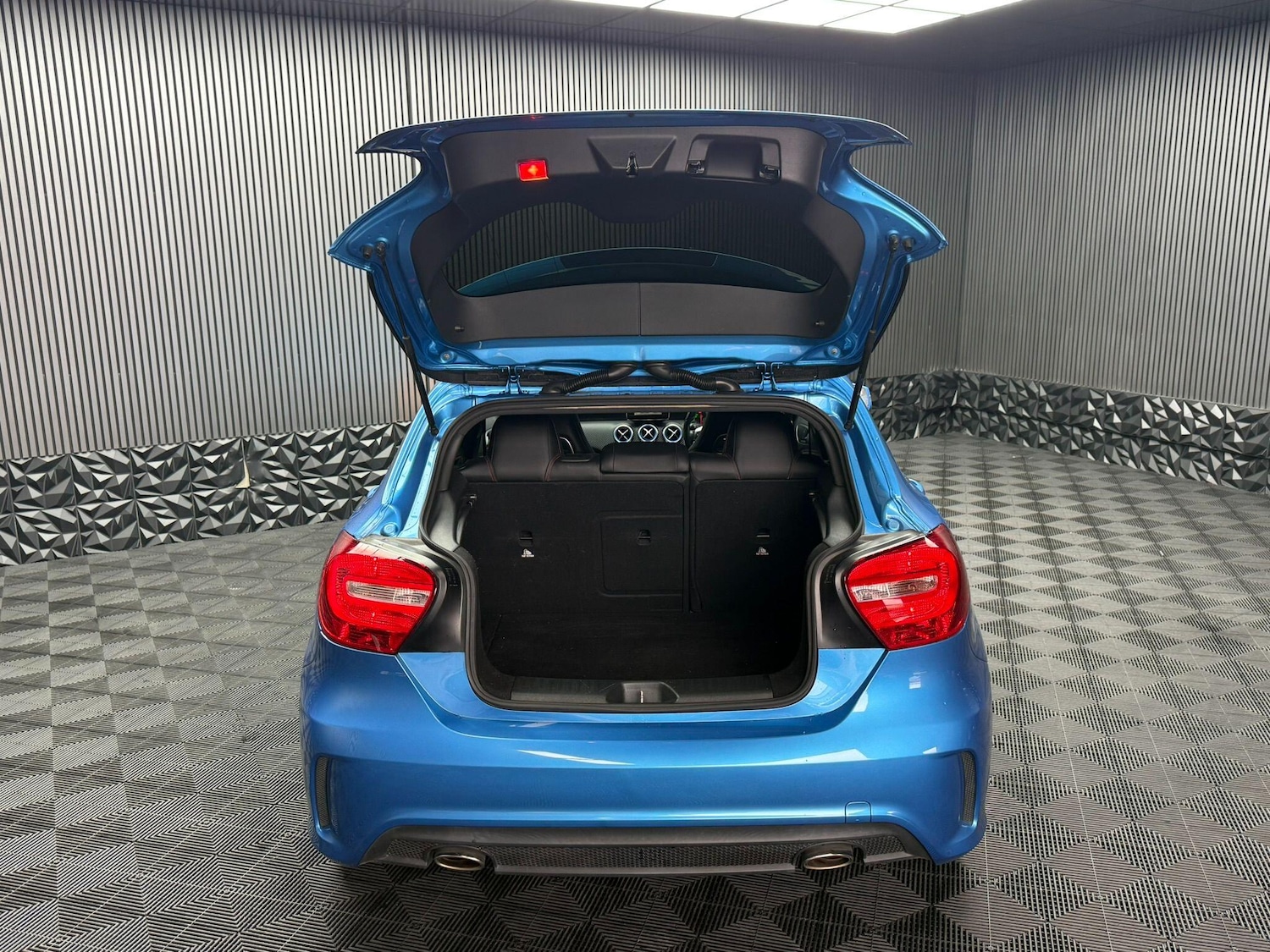 Used Mercedes-Benz A-Class 2013 for sale - 76989928: Photo 55