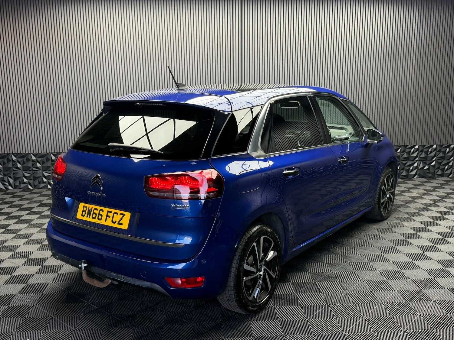 Used Citroen C4 Picasso 2017 for sale - 77376816: Photo 17