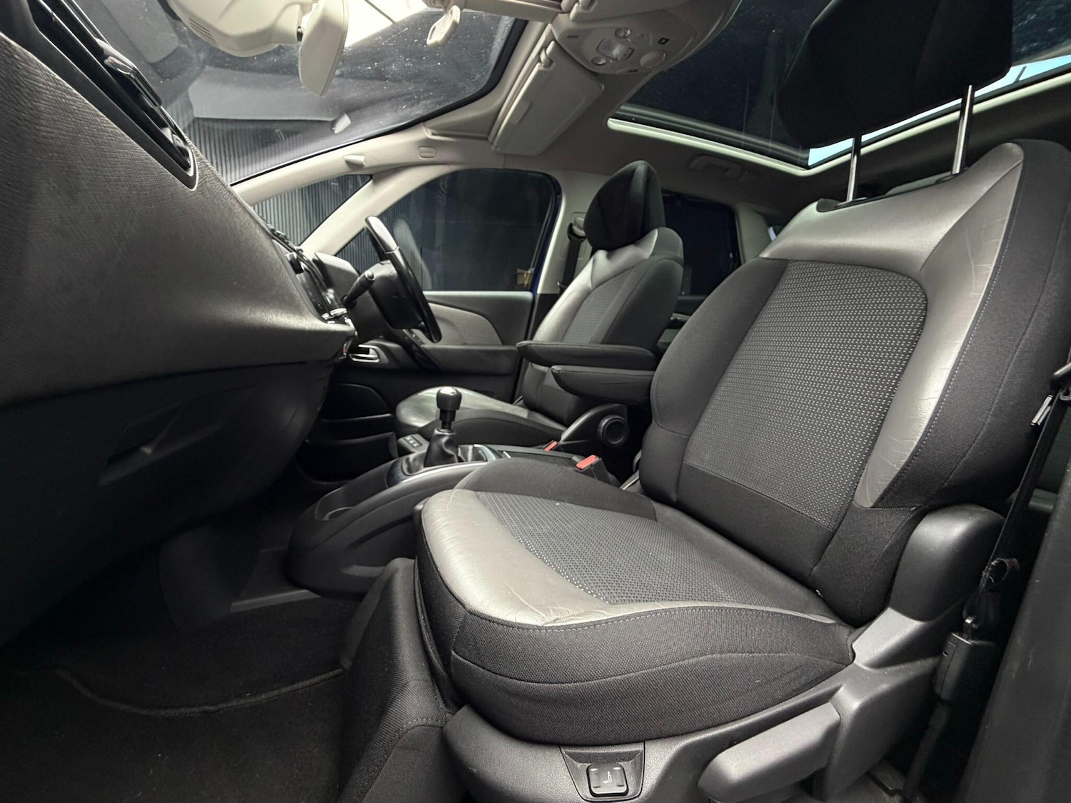 Used Citroen C4 Picasso 2017 for sale - 77376816: Photo 50