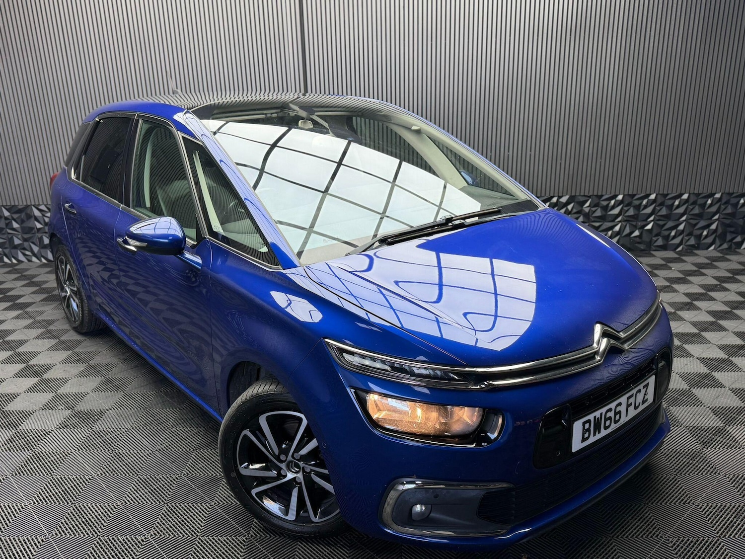 Used Citroen C4 Picasso 2017 for sale - 77376816: Photo 7