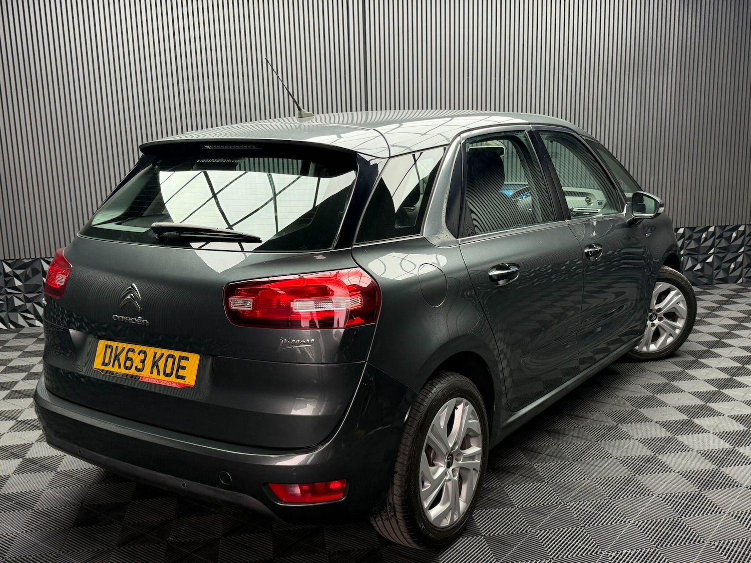 Used Citroen C4 Picasso 2013 for sale - 77015264: Photo 15