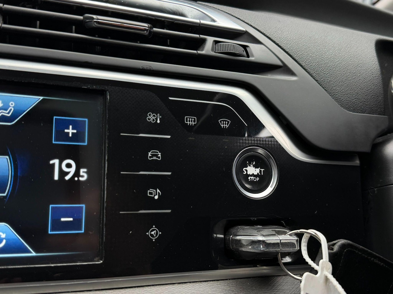 Used Citroen C4 Picasso 2013 for sale - 77015264: Photo 27