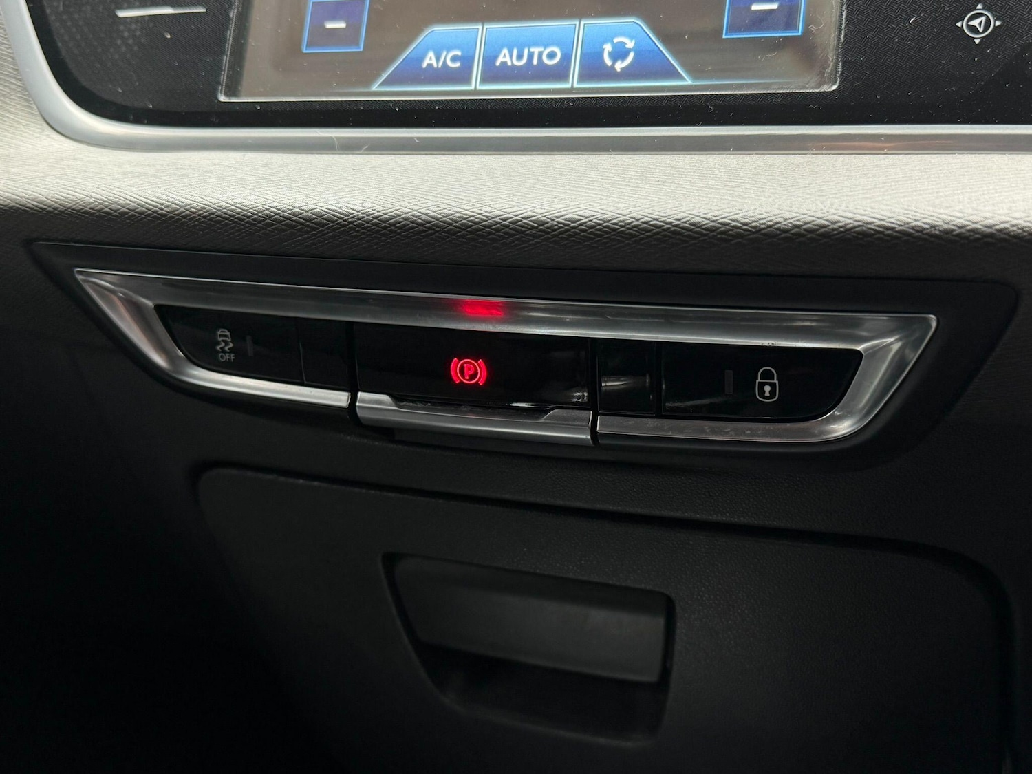 Used Citroen C4 Picasso 2013 for sale - 77015264: Photo 28