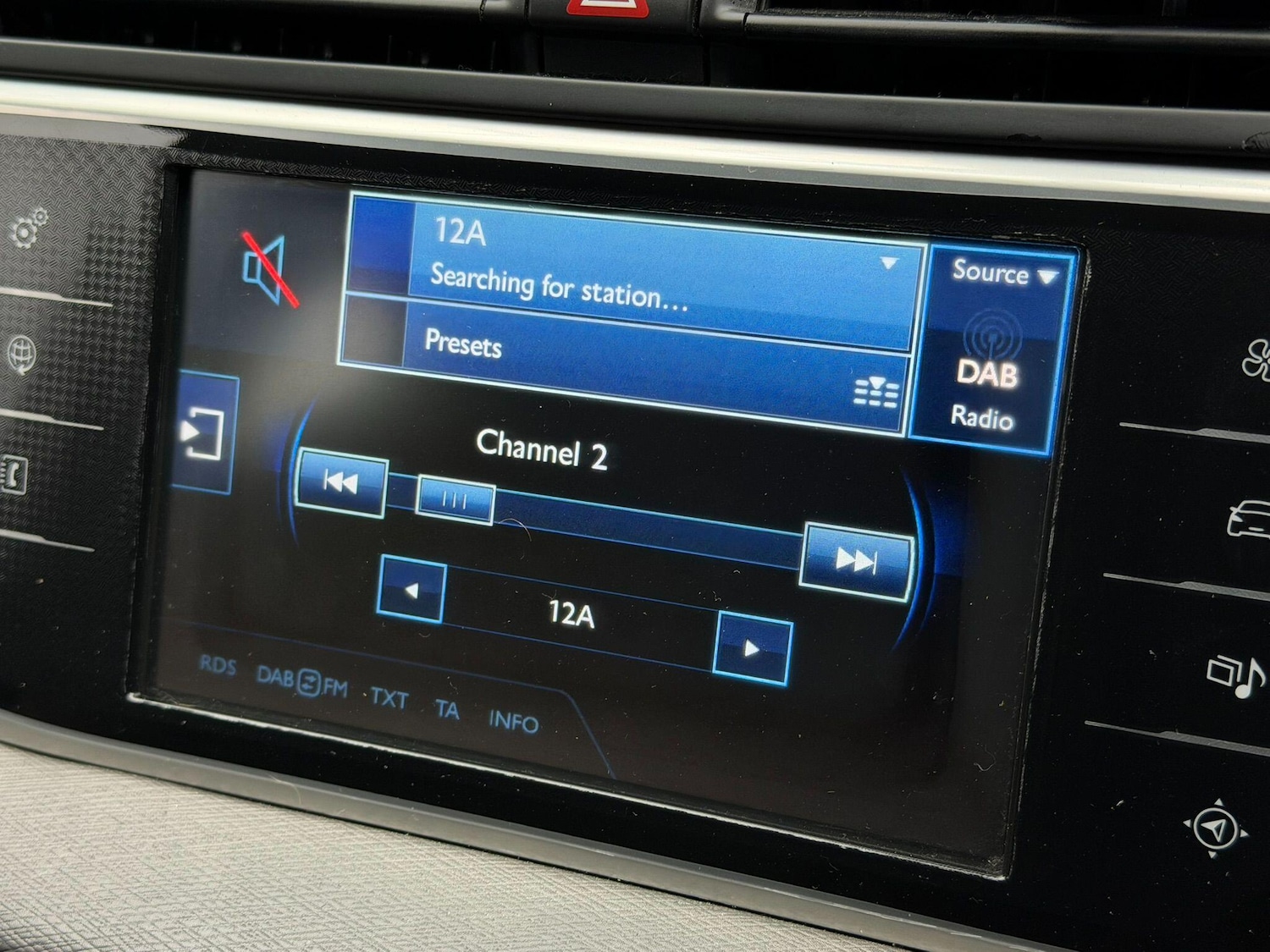 Used Citroen C4 Picasso 2013 for sale - 77015264: Photo 35