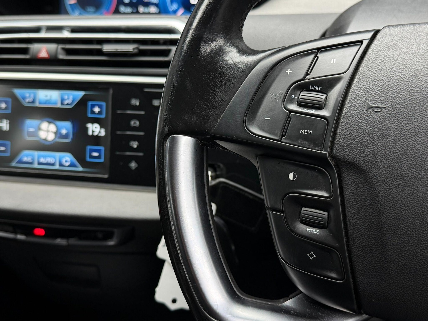 Used Citroen C4 Picasso 2013 for sale - 77015264: Photo 44