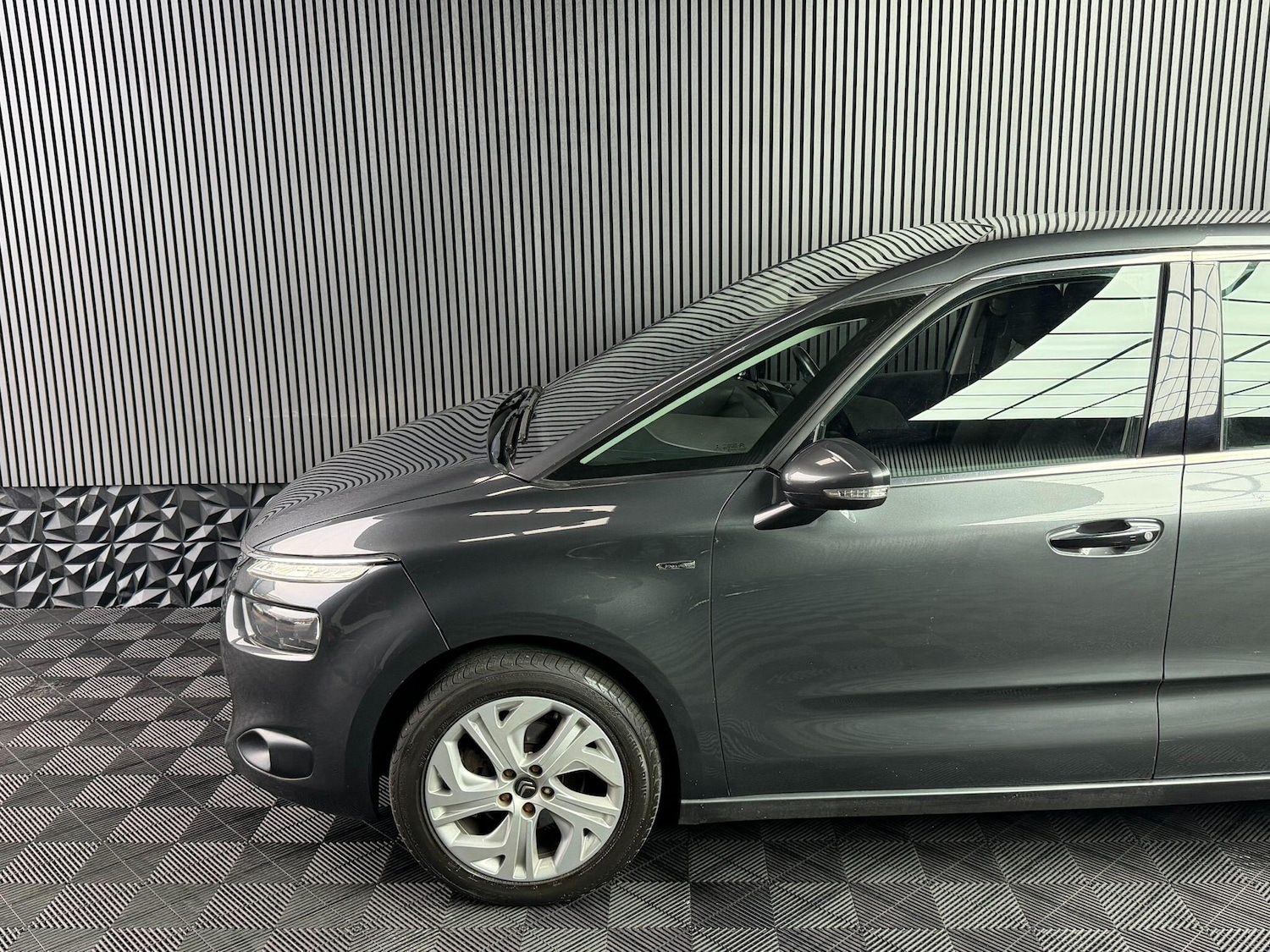 Used Citroen C4 Picasso 2013 for sale - 77015264: Photo 47