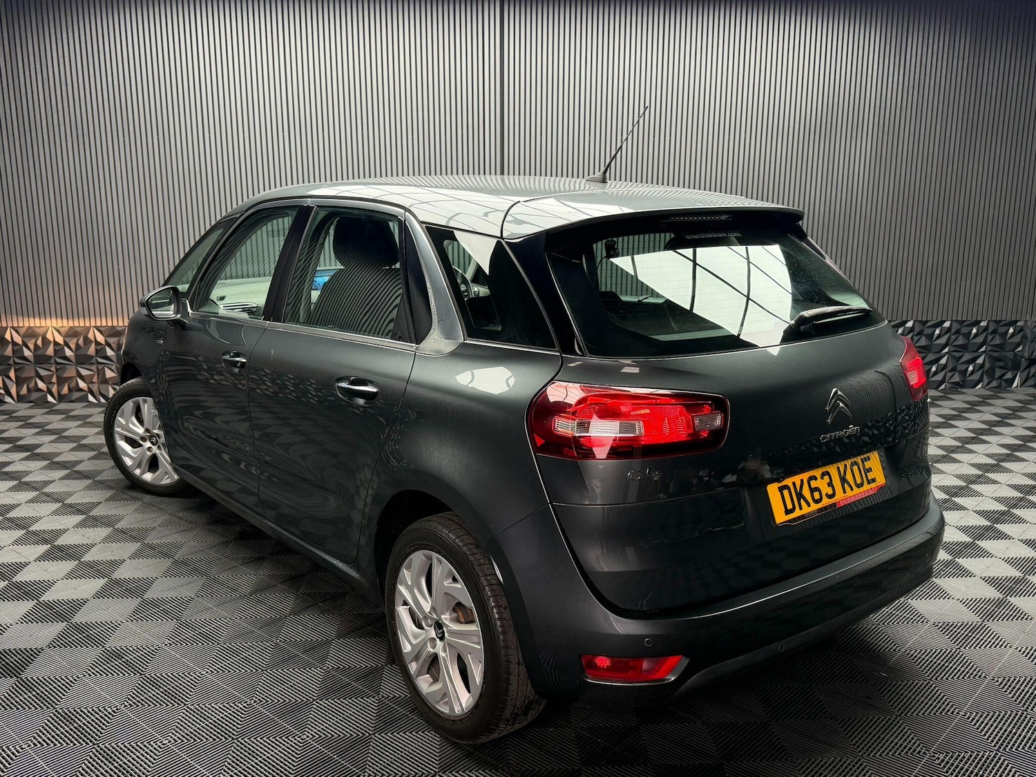 Used Citroen C4 Picasso 2013 for sale - 77015264: Photo 5