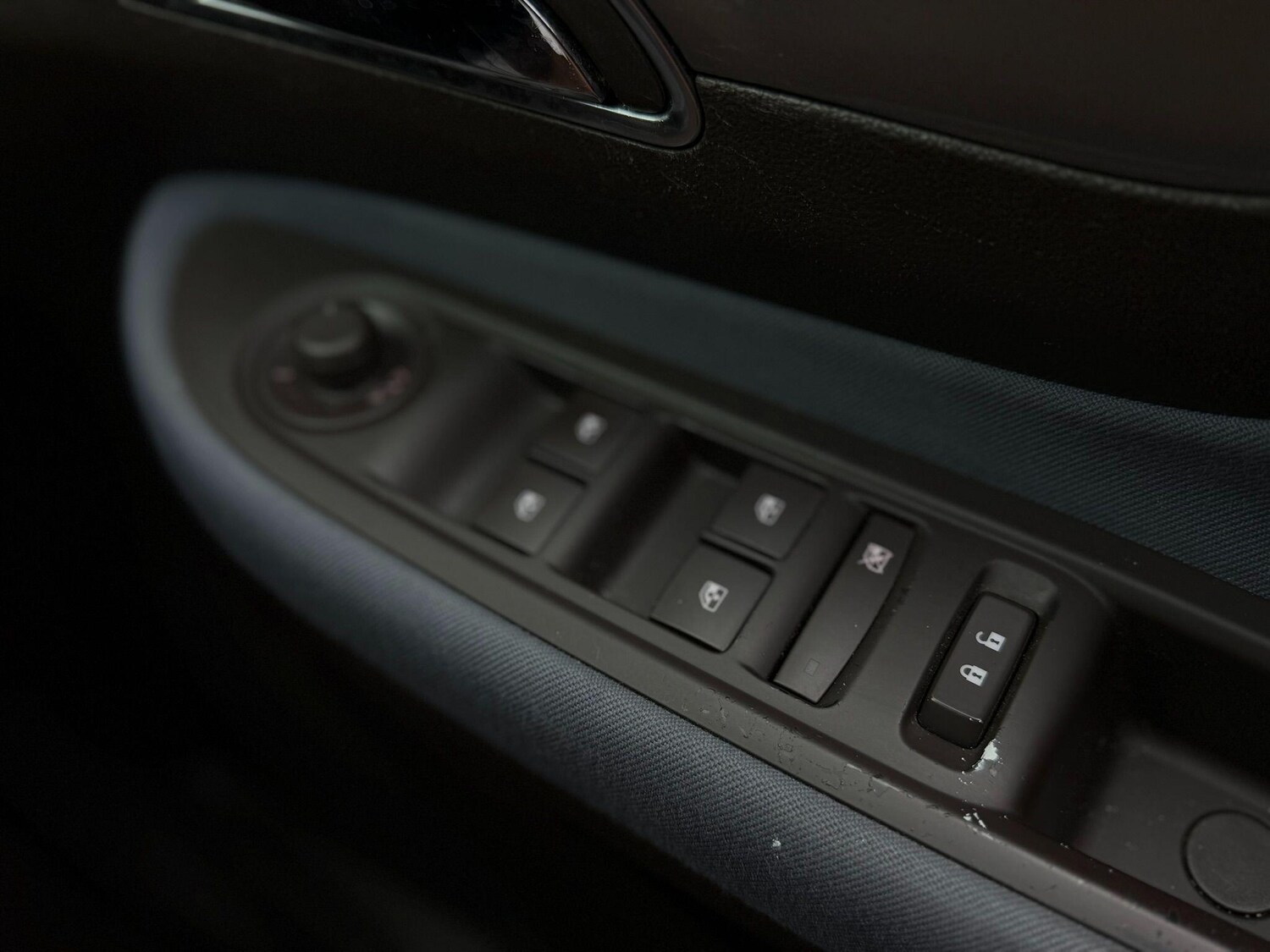 Used Vauxhall Mokka 2013 for sale - 76632642: Photo 24