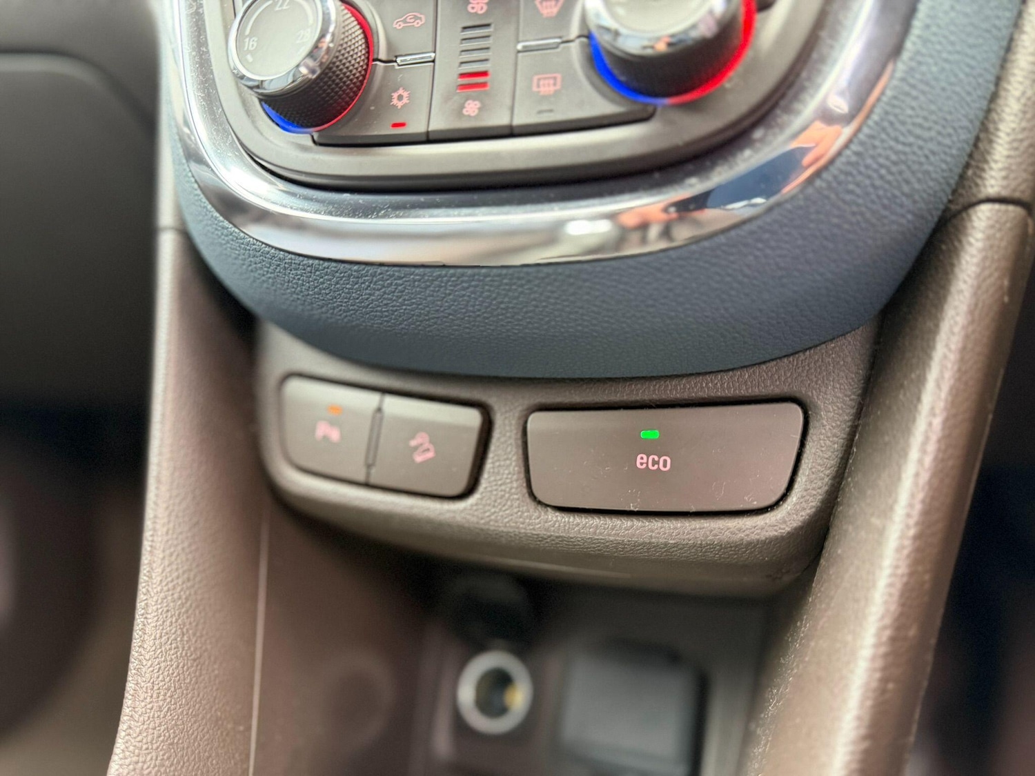 Used Vauxhall Mokka 2013 for sale - 76632642: Photo 31