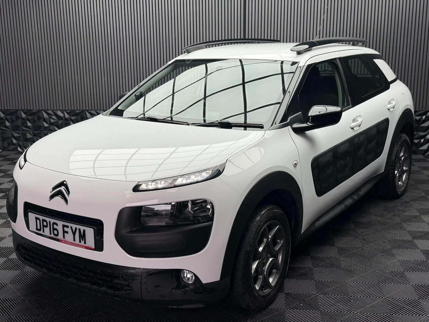 Used Citroen C4 Cactus 2016 for sale - 77909019: Photo 12
