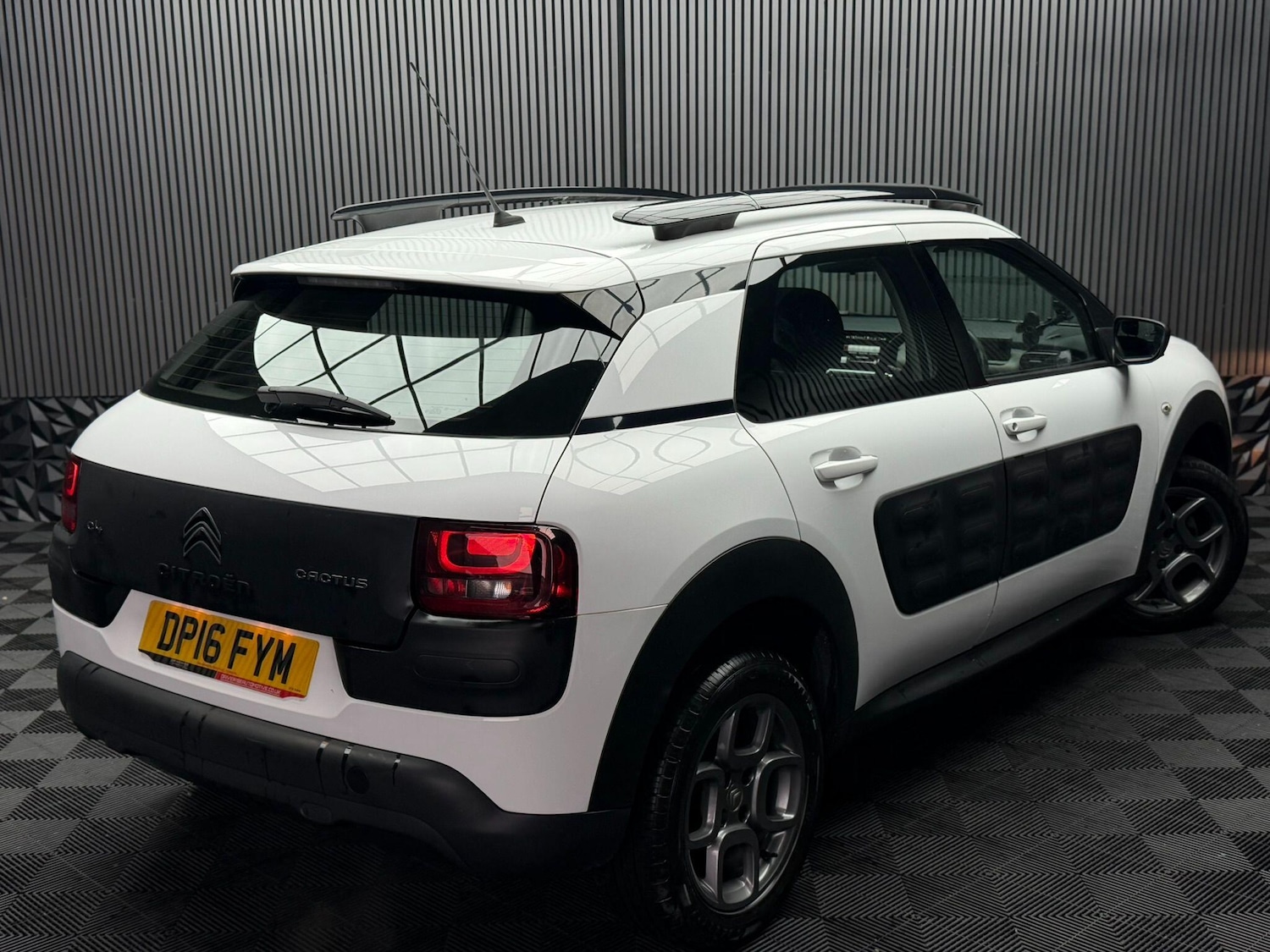 Used Citroen C4 Cactus 2016 for sale - 77909019: Photo 19