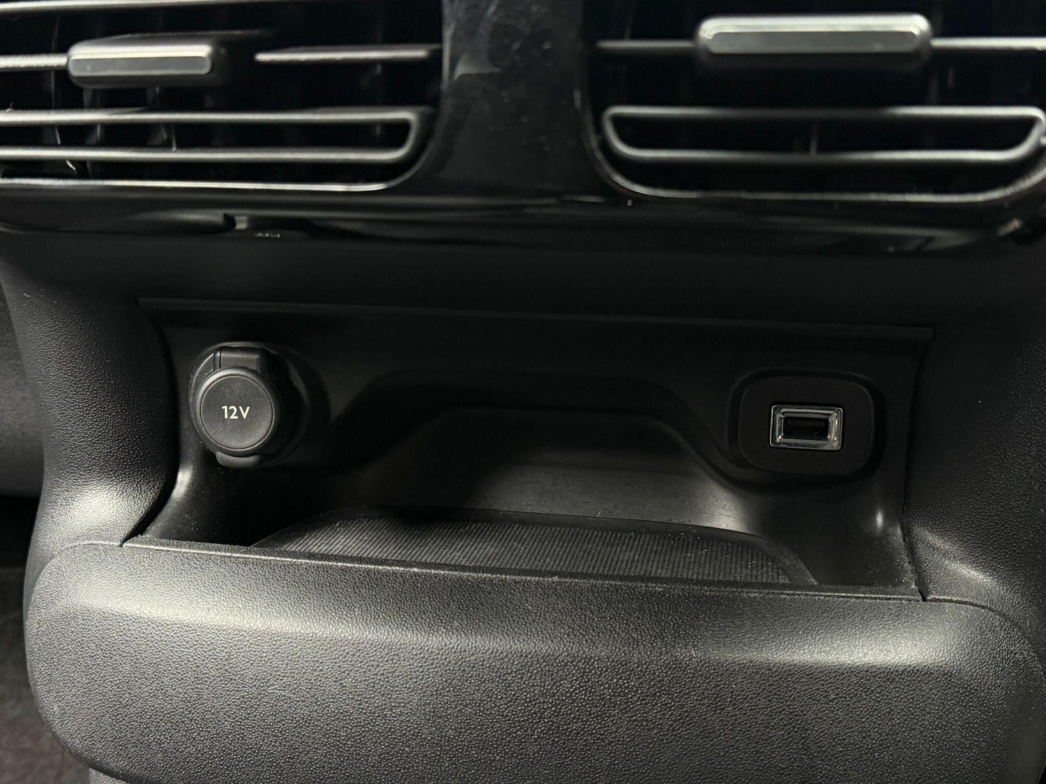 Used Citroen C4 Cactus 2016 for sale - 77909019: Photo 23