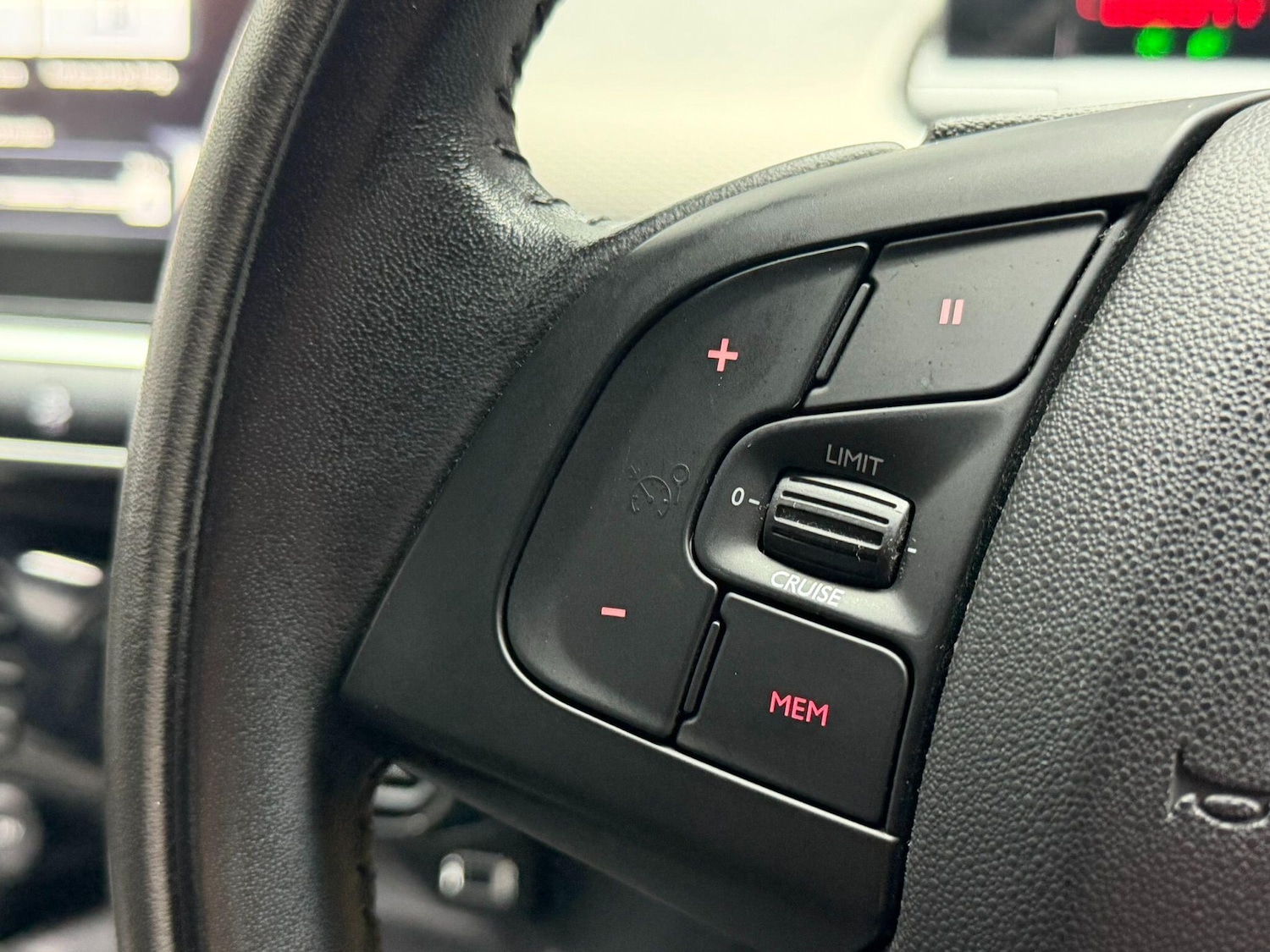 Used Citroen C4 Cactus 2016 for sale - 77909019: Photo 24