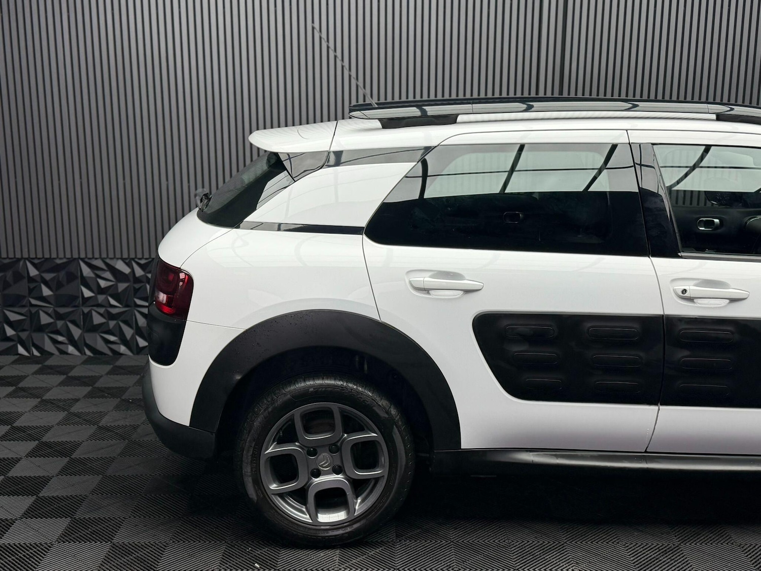 Used Citroen C4 Cactus 2016 for sale - 77909019: Photo 34