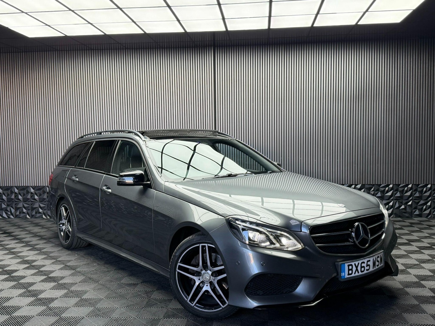 Used Mercedes-Benz E Class for sale - 77768171: Photo 7