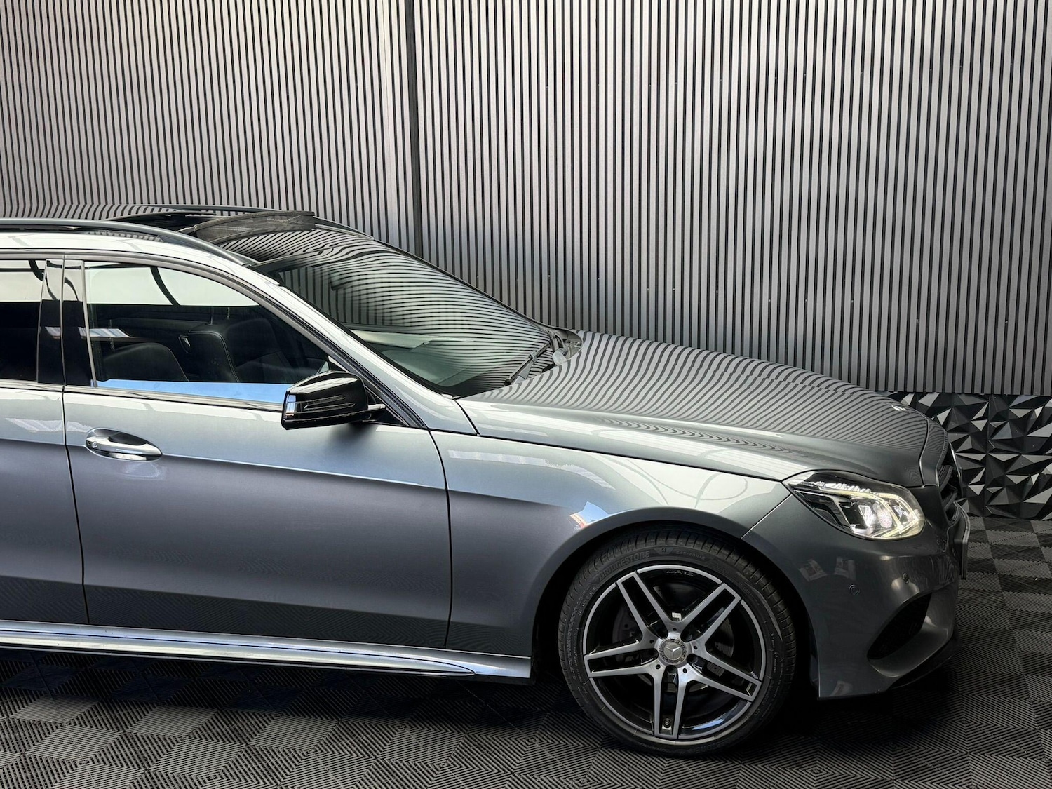 Used Mercedes-Benz E Class for sale - 77768171: Photo 71