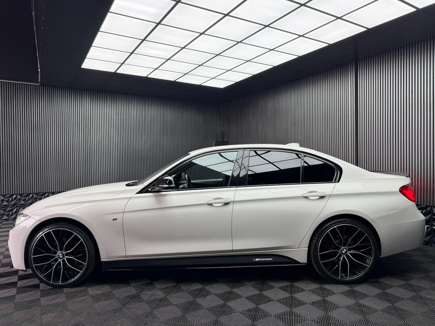 Used BMW 3 Series for sale - 78136206: Photo 15