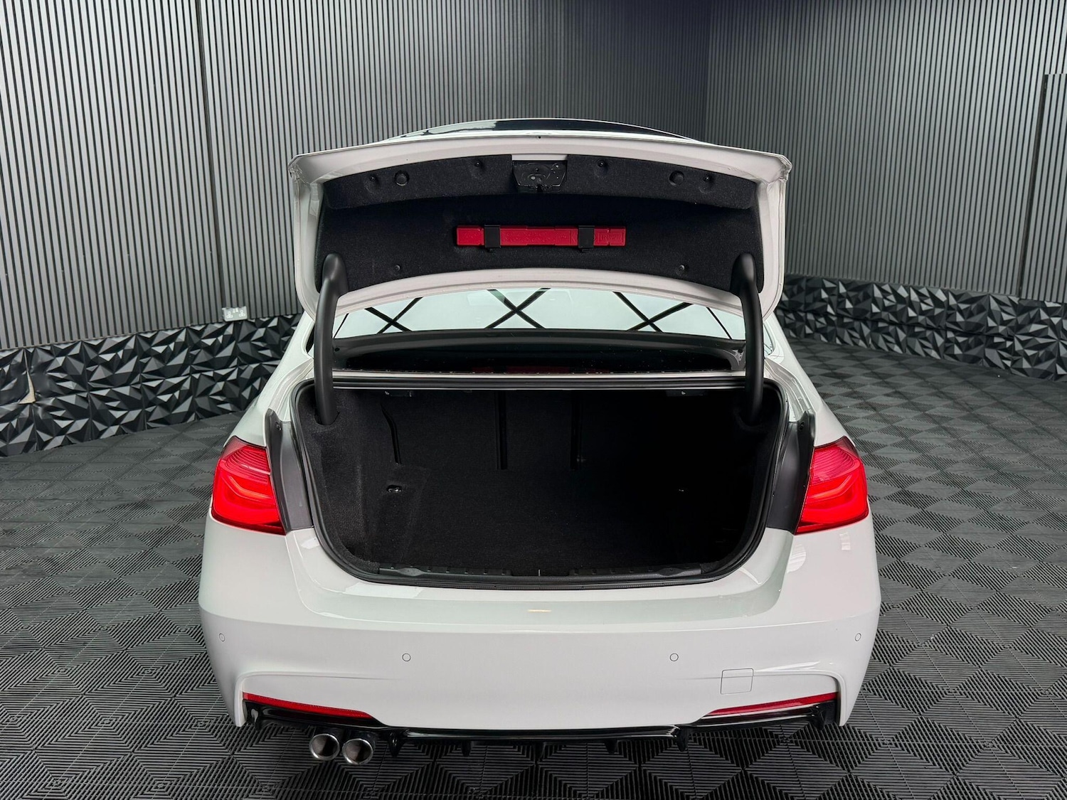 Used BMW 3 Series for sale - 78136206: Photo 65