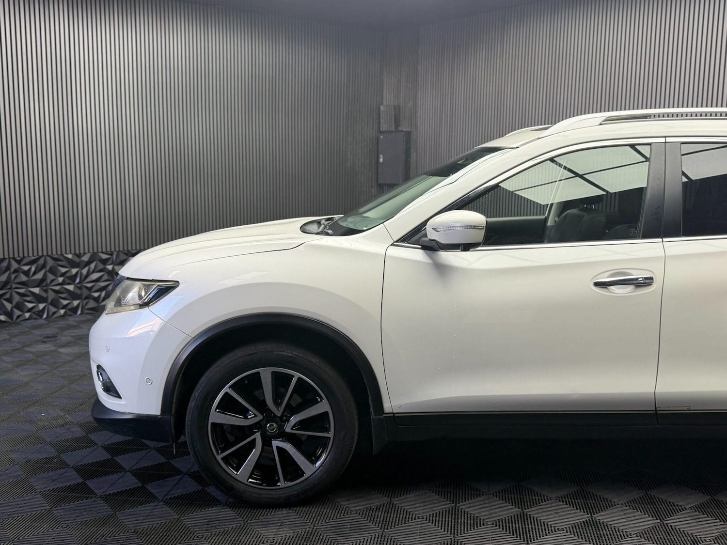 Used Nissan X-Trail for sale - 77768121: Photo 13