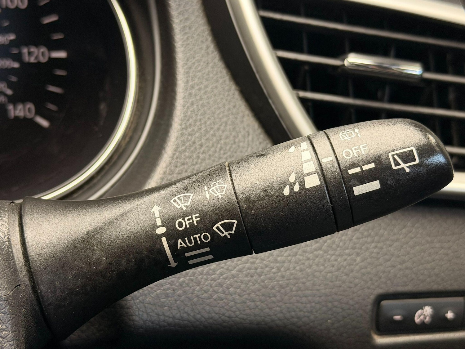 Used Nissan X-Trail for sale - 77768121: Photo 29