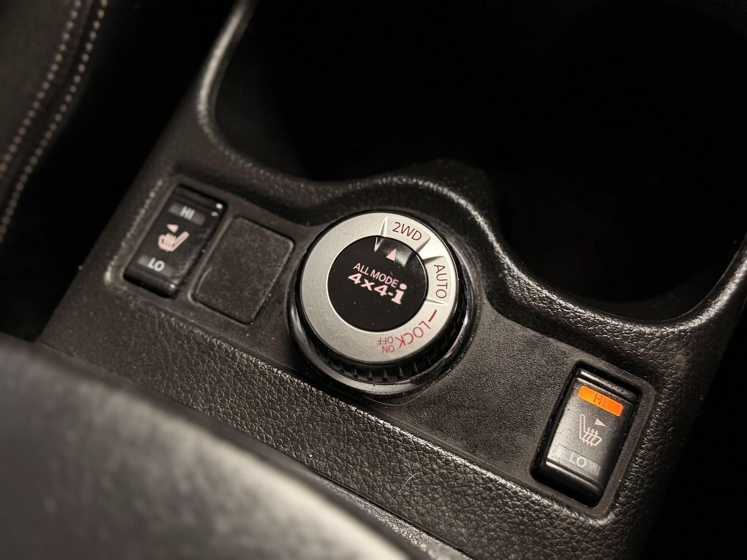 Used Nissan X-Trail for sale - 77768121: Photo 38