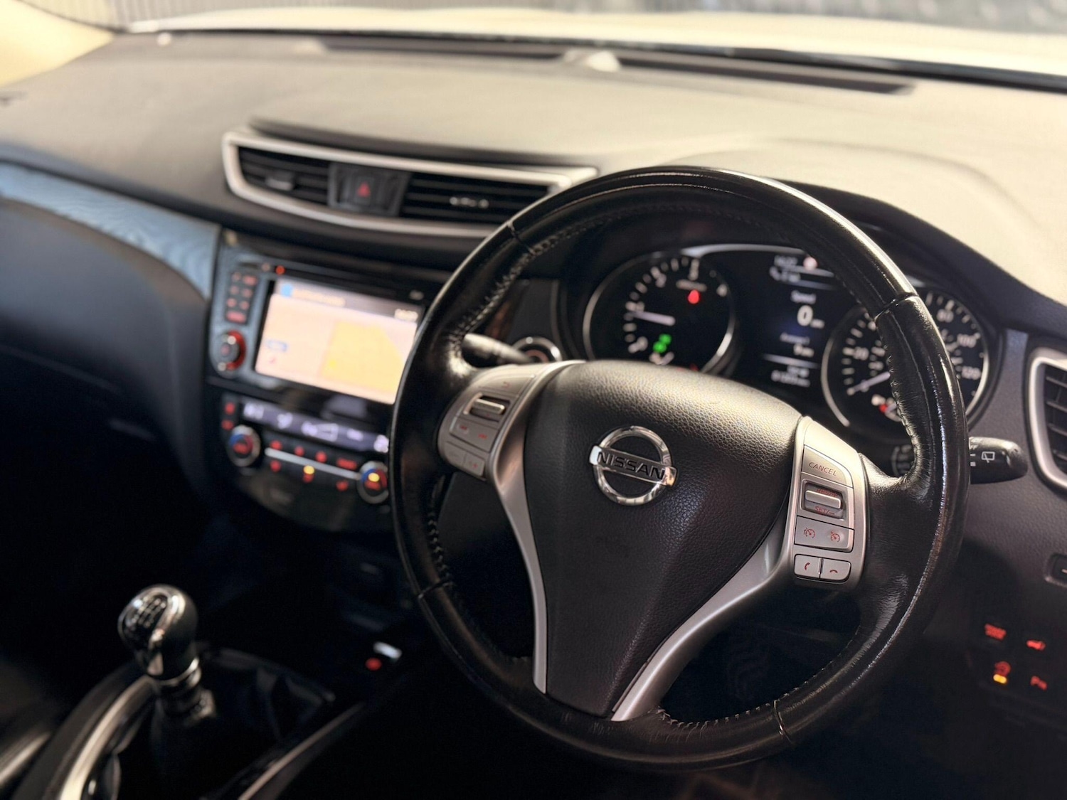 Used Nissan X-Trail for sale - 77768121: Photo 63