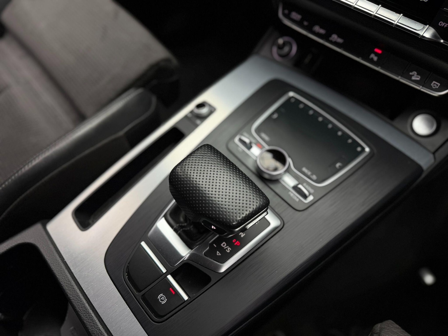 Used Audi Q5 2018 for sale - 76633431: Photo 23