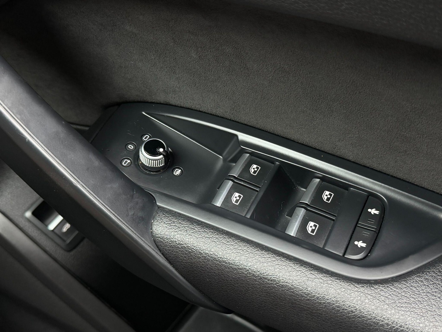 Used Audi Q5 2018 for sale - 76633431: Photo 28