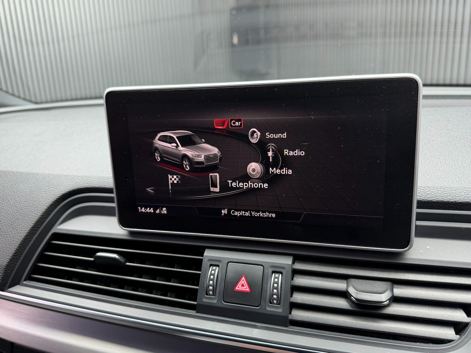 Used Audi Q5 2018 for sale - 76633431: Photo 53